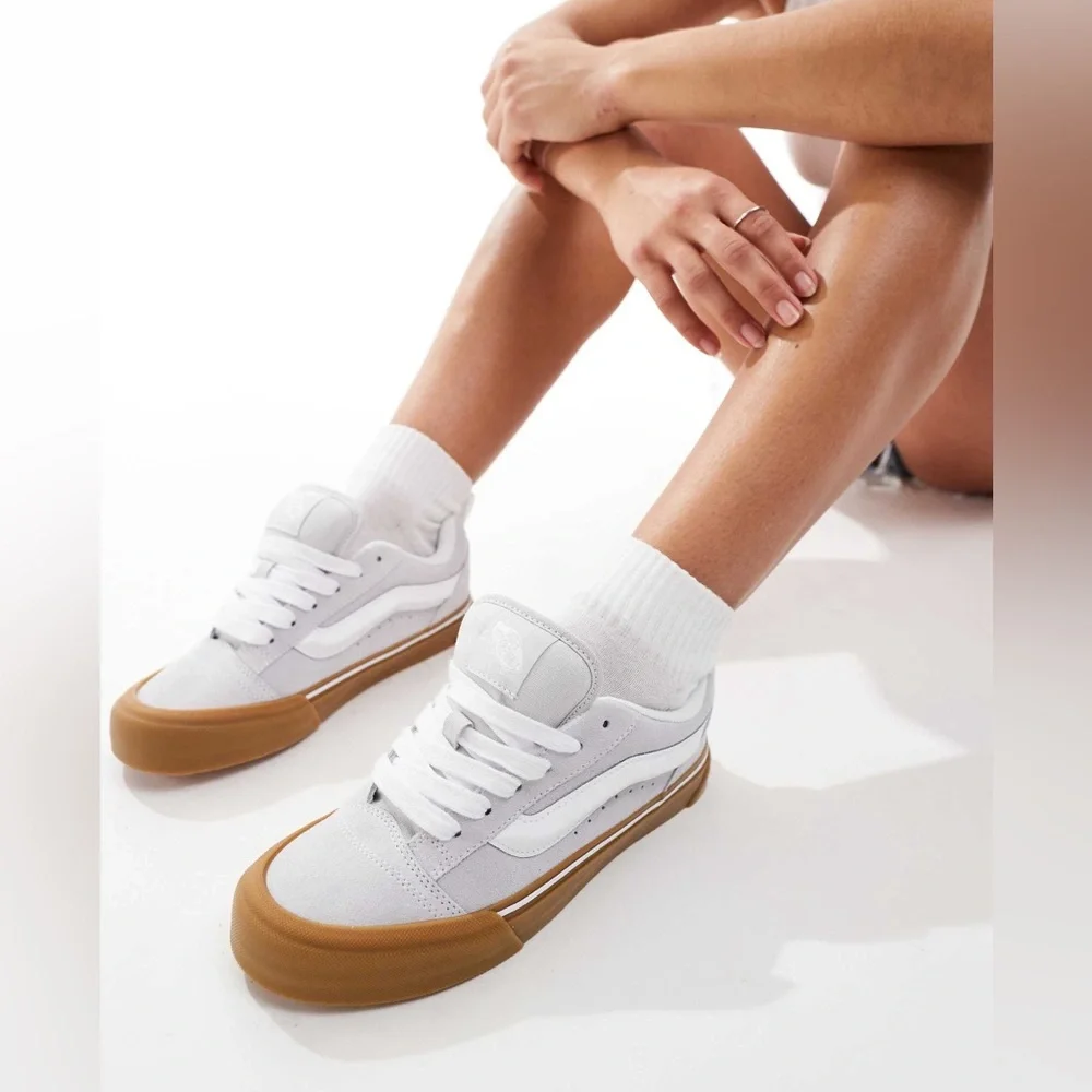 Vans Knu Skool gum sole sneakers in light gray ( BRAND NEW WITHOUT BOX )